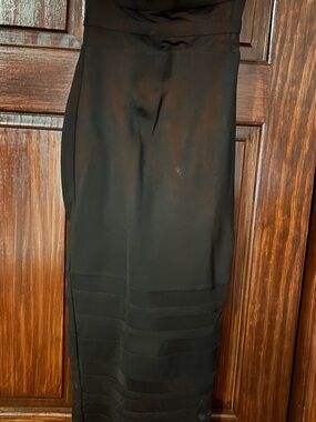 Elegant Black Strapless Evening Gown